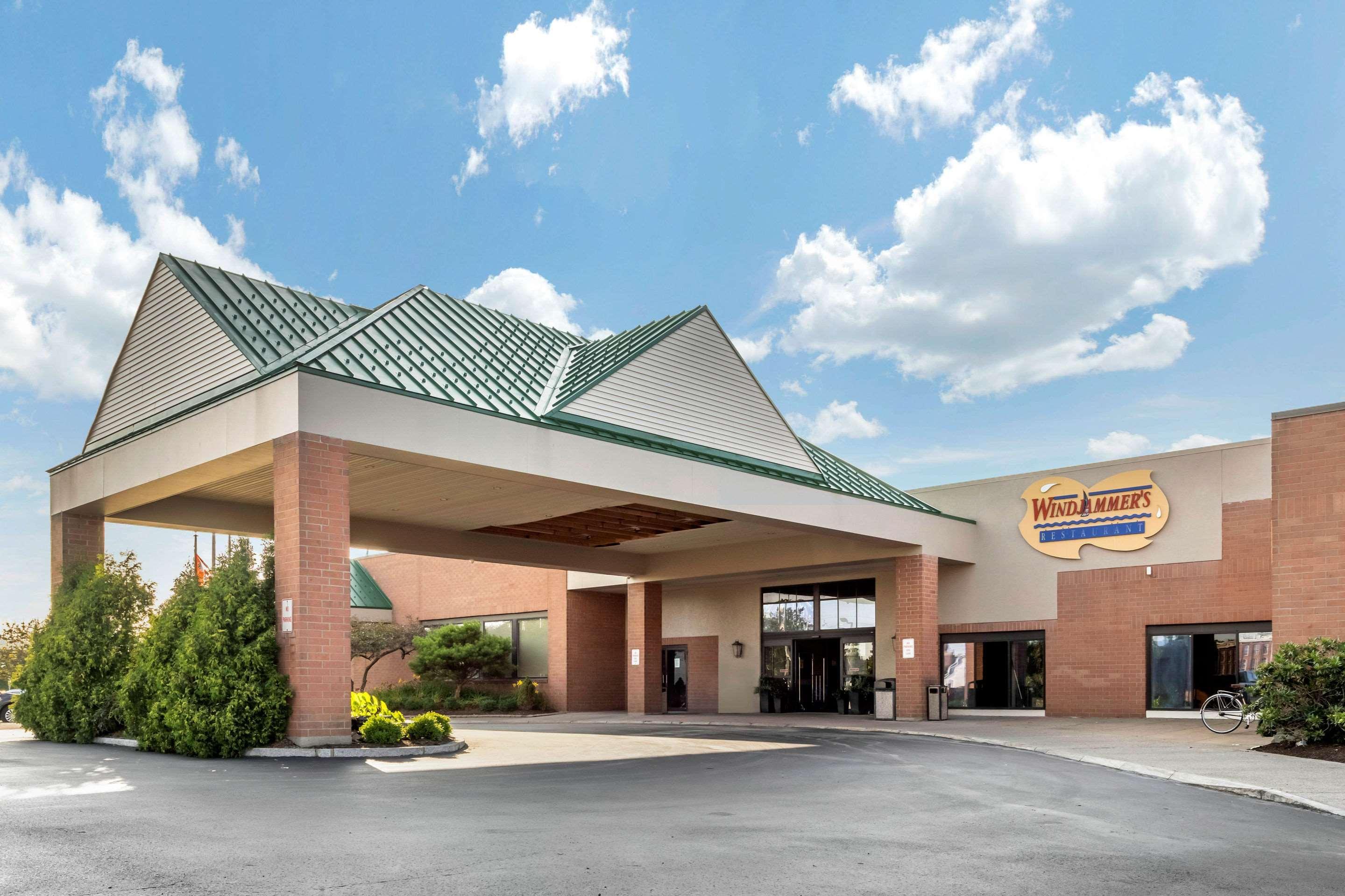 Clarion Hotel Marina&Conference Center Dunkirk Exterior foto
